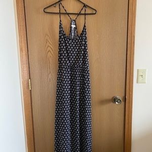 Long black and white dress